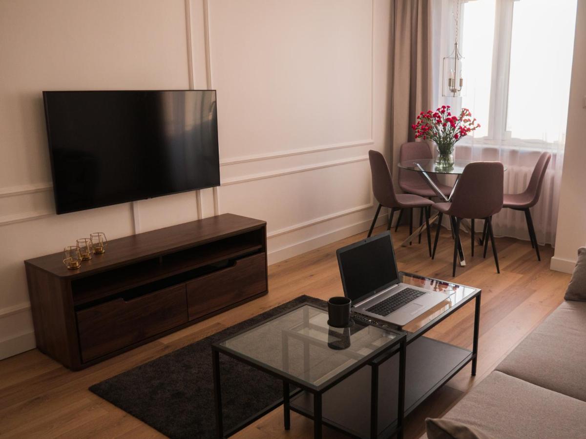 Apartament Plaza 41 กดัญสก์ ภายนอก รูปภาพ