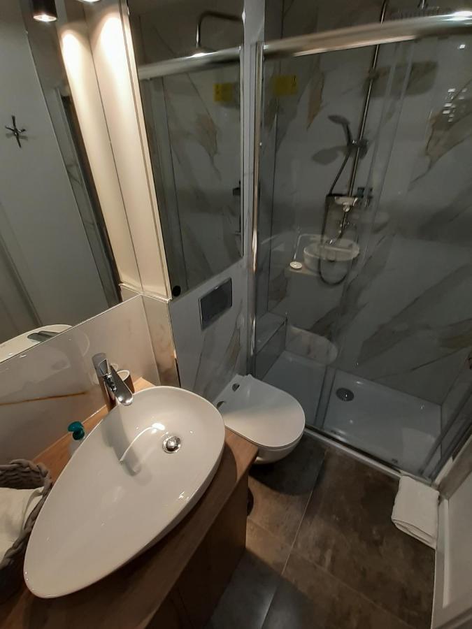 Apartament Plaza 41 กดัญสก์ ภายนอก รูปภาพ